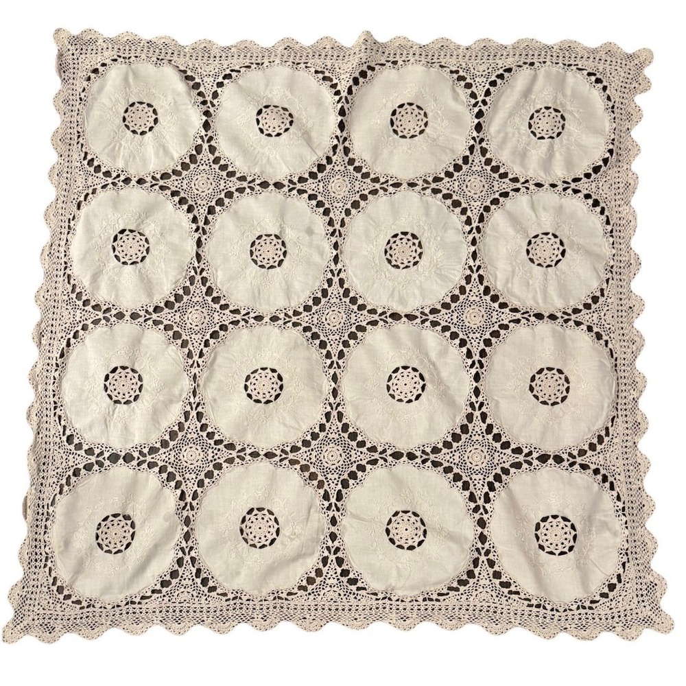 Crochet & linen Vintage Tablecloth Table square Beautiful Handmade 42" - Picture 2 of 9